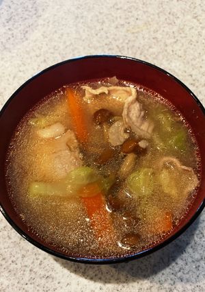 豚肉となめこの味噌汁-レシピのメイン写真