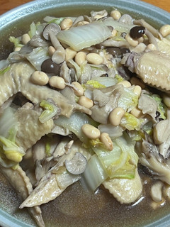 手羽先&白菜&シメジ&舞茸&大豆の煮込み-レシピのメイン写真