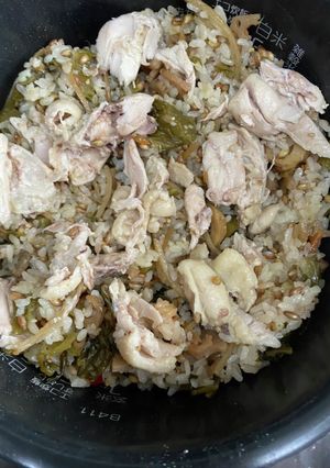 高菜漬け手羽元の炊き込みご飯-レシピのメイン写真