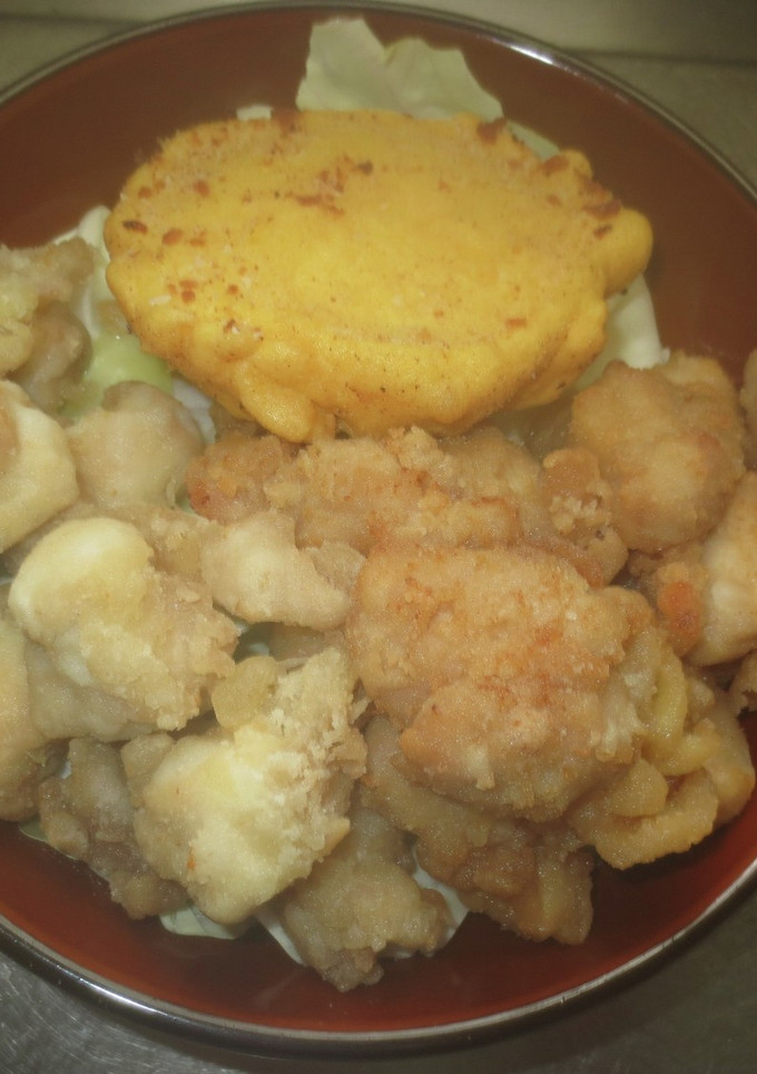 米粉を使った「鶏もも肉唐揚げ＆揚げ卵」-レシピのメイン写真