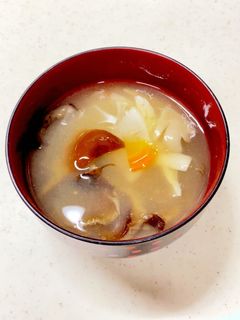 大根 人参 きのこ味噌汁^^-レシピのメイン写真
