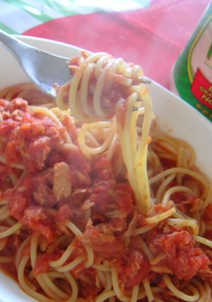 パスタ・トンノ（トマトとツナのパスタ）-レシピのメイン写真