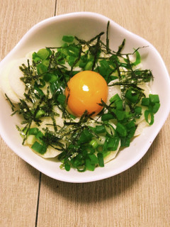簡単過ぎ!山芋の月見ネギサラダ(^.^)-レシピのメイン写真