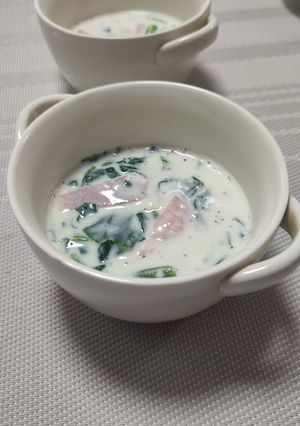 米粉でほうれん草ベーコンのクリームスープ-レシピのメイン写真