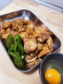 ニンニクたっぷり☆竜鳳風鶏肉と鶏皮の甘煮-レシピのメイン写真