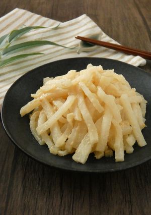 材料4つ★大根の味噌バター炒め-レシピのメイン写真