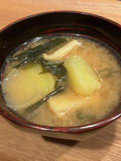 ほっとする!じゃがいもと玉ねぎのお味噌汁-レシピのメイン写真
