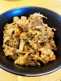 舞茸と牛肉の炊き込みご飯-レシピのメイン写真