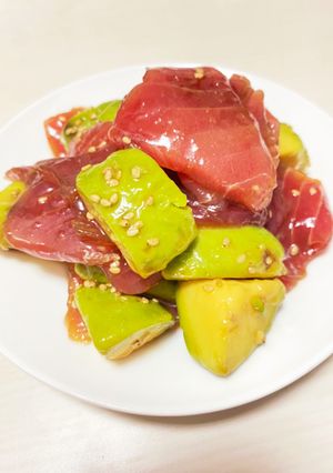 アボカドとマグロの醤油漬け-レシピのメイン写真