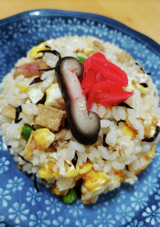 見た目はちらし寿司風のチャーハン-レシピのメイン写真