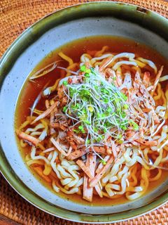 細切りチャーシューと白髪ネギのラーメン-レシピのメイン写真