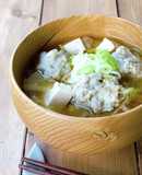 具沢山のお味噌汁（魚のすりみ団子入）
