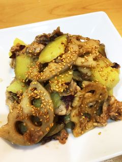 さつまいもとレンコンと豚肉の甘辛炒め-レシピのメイン写真