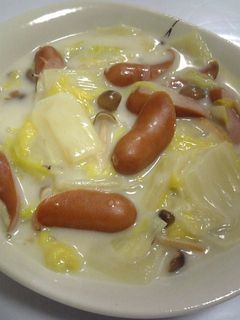 白菜と✿ウインナーの✿中華風✿ミルク煮-レシピのメイン写真