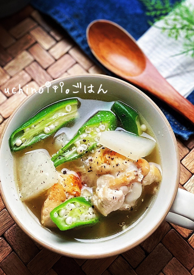 極旨♪♪手羽元と大根のオイスタースープ-レシピのメイン写真