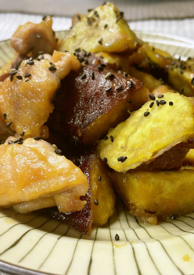 簡単！さつまいもと鶏肉の甘辛煮-レシピのメイン写真