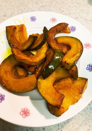 大量消費に　焼くだけ　甘〜い焼きかぼちゃ-レシピのメイン写真