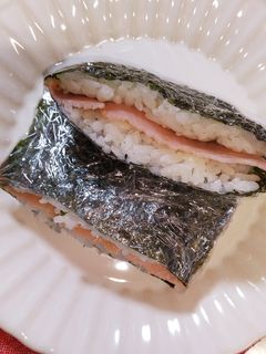 ハムおにぎりサンド-レシピのメイン写真
