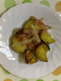 さつま芋でベーコンポテト(カレー風味)-レシピのメイン写真