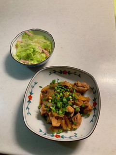 鶏肉の甘辛炒め、サラダ-レシピのメイン写真