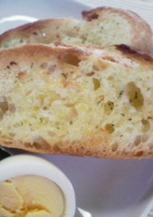 * 食欲増進★ガーリックトースト *-レシピのメイン写真