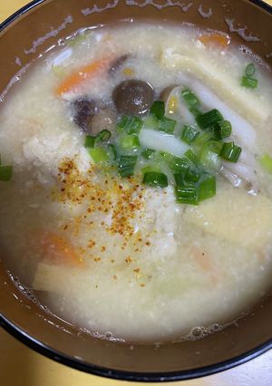 鶏団子入りでおかずになる味噌汁！-レシピのメイン写真