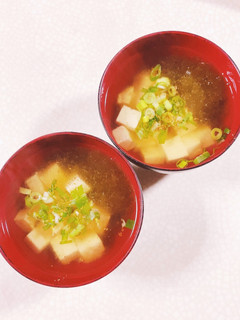豆腐ととろろ昆布のすまし汁-レシピのメイン写真