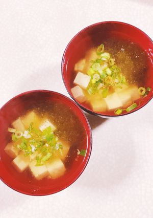 豆腐ととろろ昆布のすまし汁-レシピのメイン写真