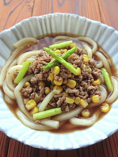 ミンチコーンアスパラ激ウマ甘辛ウマうどん-レシピのメイン写真