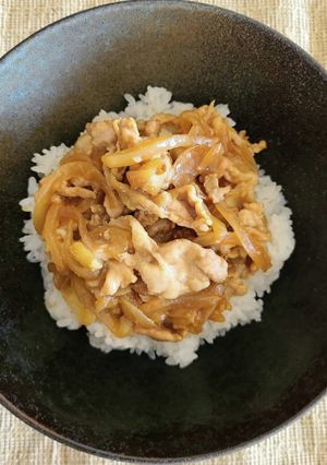 味噌が隠し味!豚のしょうが焼き丼!-レシピのメイン写真