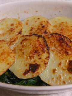 ほうれん草とじゃがミルクチーズ焼き-レシピのメイン写真