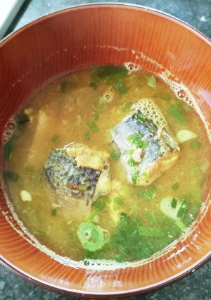 サバ缶でカレー風味ほっこり味噌汁-レシピのメイン写真