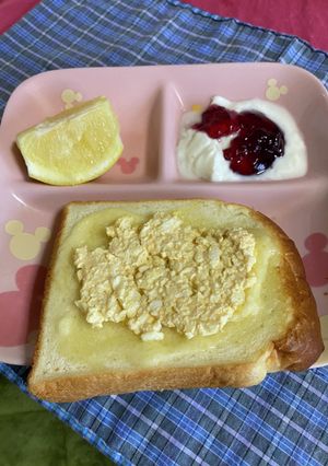 簡単朝食マヨネーズ卵トースト^_^-レシピのメイン写真