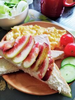 いちぢくとクリームチーズのオープンサンド-レシピのメイン写真