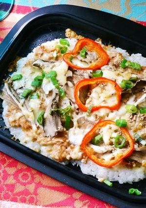 3種のきのこdeツナ味噌マヨのごはんピザ-レシピのメイン写真