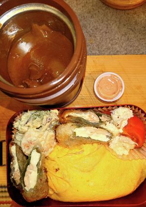 オムライスデミソース　サーモン春巻　弁当-レシピのメイン写真