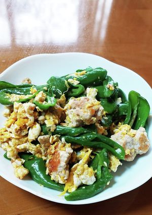 肉詰めないピーマンと卵の和え物-レシピのメイン写真