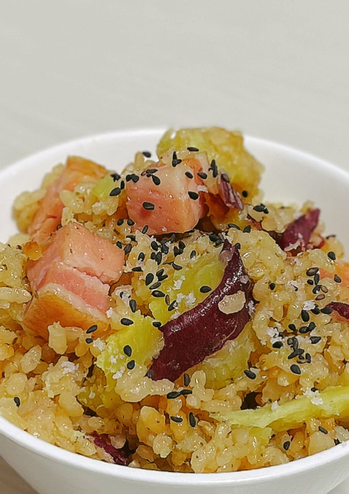 さつまいもとベーコンの炊き込みご飯-レシピのメイン写真