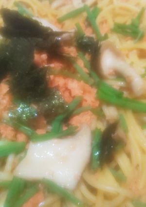 鮭フレークときのこのガリバタ醤油パスタ-レシピのメイン写真
