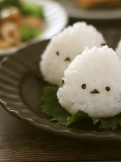もふもふかわいい♪シマエナガおむすび-レシピのメイン写真