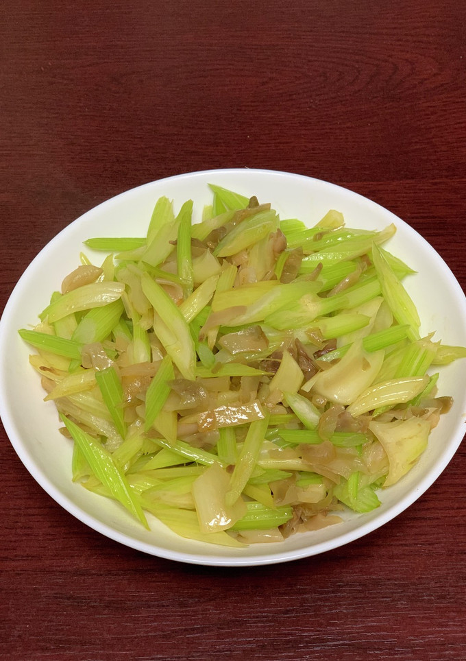 セロリのザーサイ炒め-レシピのメイン写真