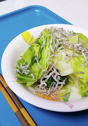 ヘルシー☆じゃこ乗せ蒸しキャベツ-レシピのメイン写真