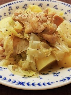 手羽元とキャベツとじゃがいものコンソメ煮-レシピのメイン写真