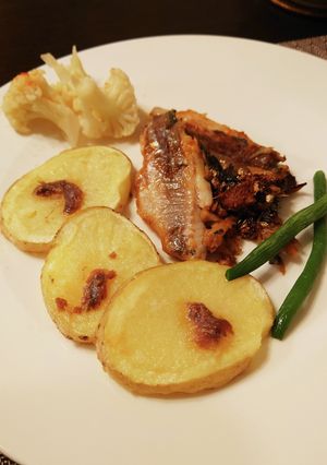 付合せやあと一品に。焼きアンチョビポテト-レシピのメイン写真