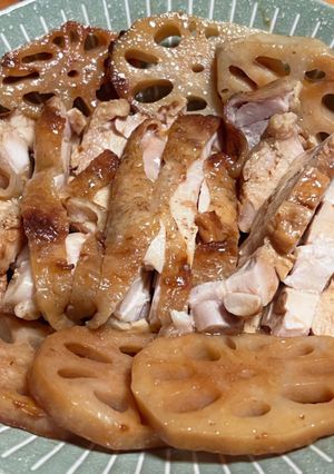サッパリ簡単♡蓮根と鶏もも肉の蒸し炒め-レシピのメイン写真