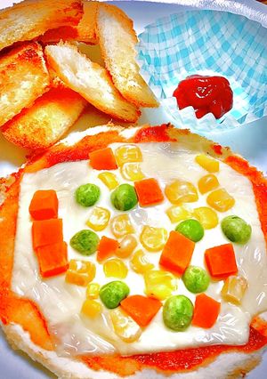 簡単♪食パン1枚なんちゃってピザ&ポテト-レシピのメイン写真