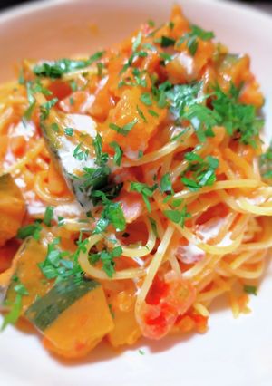 カボチャとベーコンのトマトクリームパスタ-レシピのメイン写真