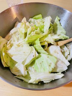 焼肉屋さんの塩キャベツサラダ-レシピのメイン写真