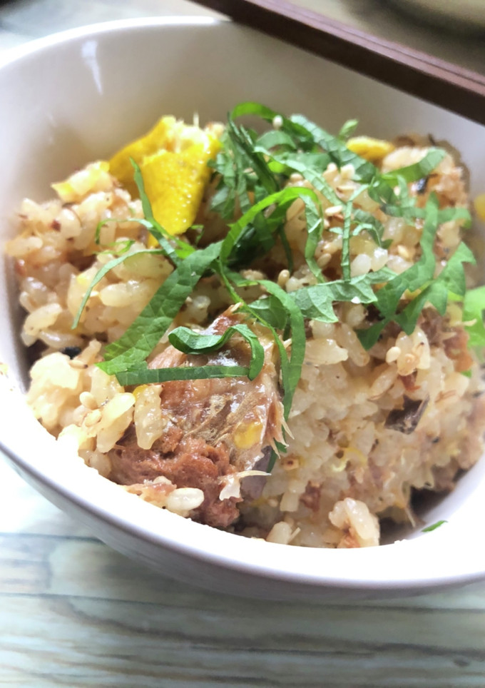 サバ缶とみかんの炊き込みご飯？！-レシピのメイン写真
