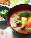 カボチャのおから団子でほっこり味噌汁